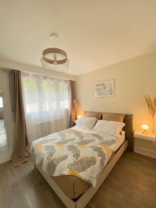 Derniere Reservations Avant Indisponibilite En Septembre Pour 12 Mois, Illimites Jacuzzi Spa Bain A Remous Interieur, Sauna Interieur, Parking Reserve, Vue Et Acces Parc, Prestations Uniques, 1Er Etage คอร์เบล-เอซองส์ ภายนอก รูปภาพ