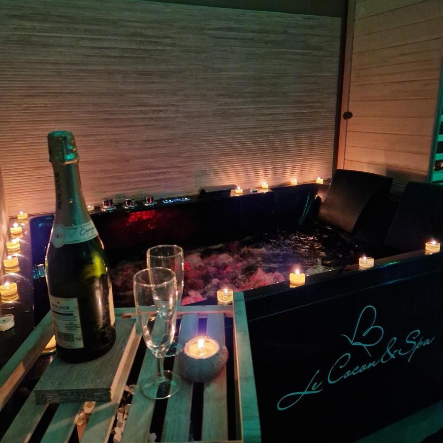 Derniere Reservations Avant Indisponibilite En Septembre Pour 12 Mois, Illimites Jacuzzi Spa Bain A Remous Interieur, Sauna Interieur, Parking Reserve, Vue Et Acces Parc, Prestations Uniques, 1Er Etage คอร์เบล-เอซองส์ ภายนอก รูปภาพ