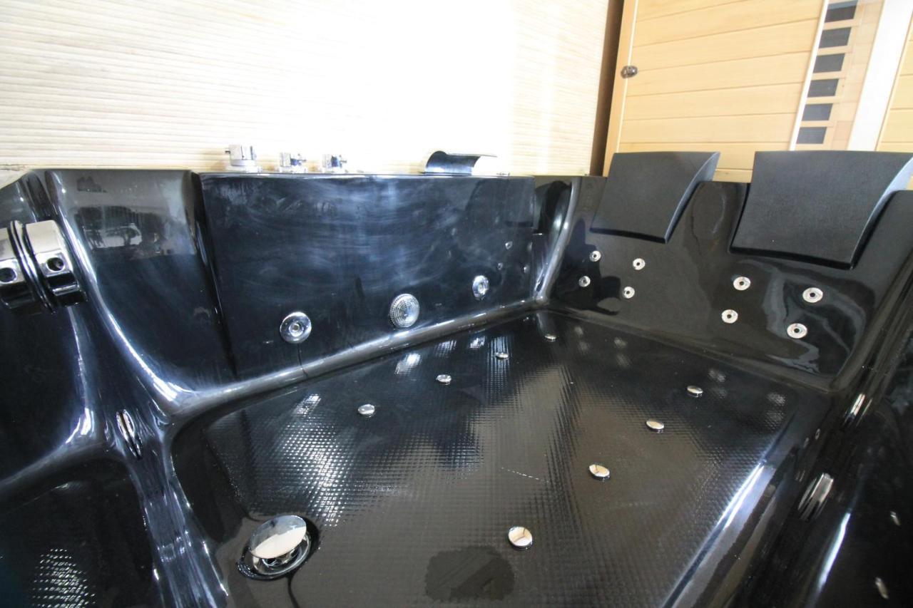 Derniere Reservations Avant Indisponibilite En Septembre Pour 12 Mois, Illimites Jacuzzi Spa Bain A Remous Interieur, Sauna Interieur, Parking Reserve, Vue Et Acces Parc, Prestations Uniques, 1Er Etage คอร์เบล-เอซองส์ ภายนอก รูปภาพ